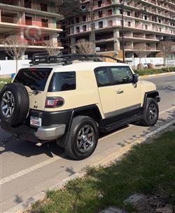 تويوتا إف جي كروزر